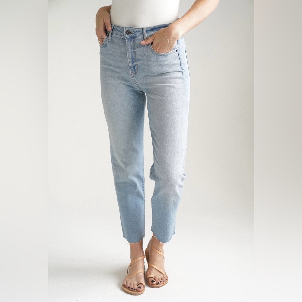 CJLA Chrissy Jeans - Light Wash, Size 9